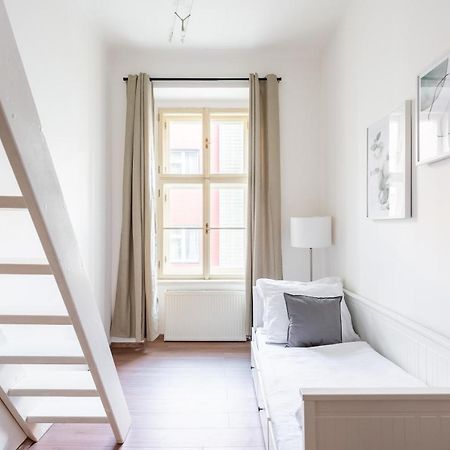 Budget Reznicka Apartment ปราก ภายนอก รูปภาพ