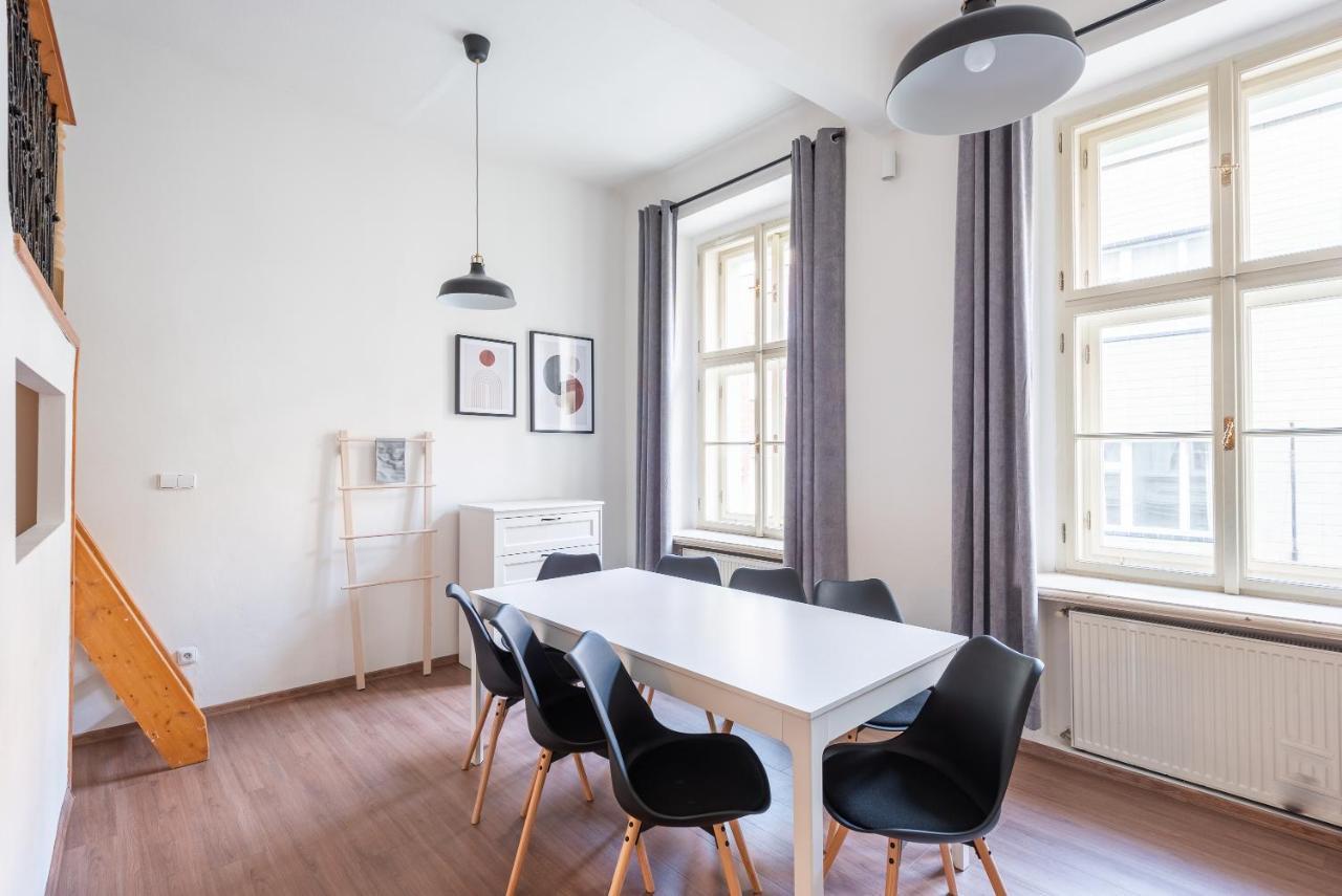 Budget Reznicka Apartment ปราก ภายนอก รูปภาพ