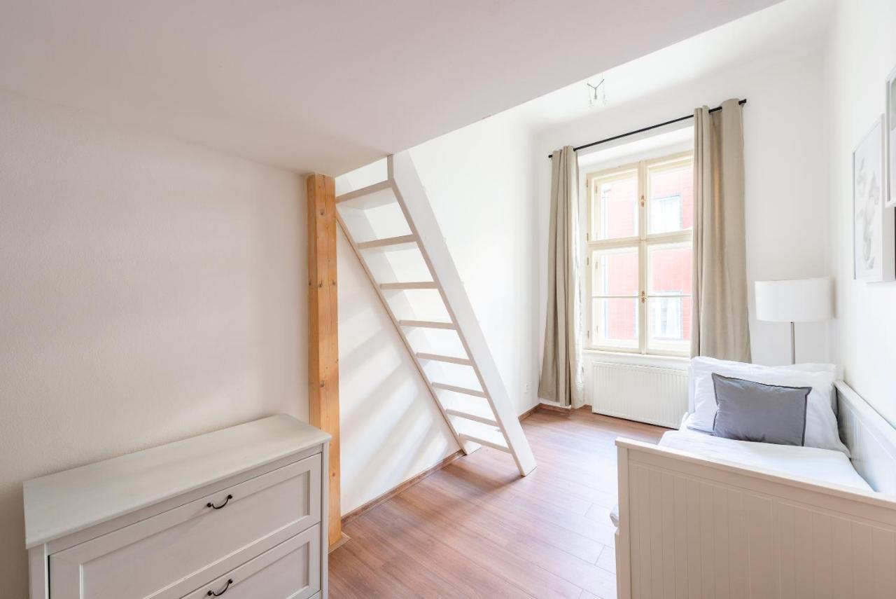 Budget Reznicka Apartment ปราก ภายนอก รูปภาพ
